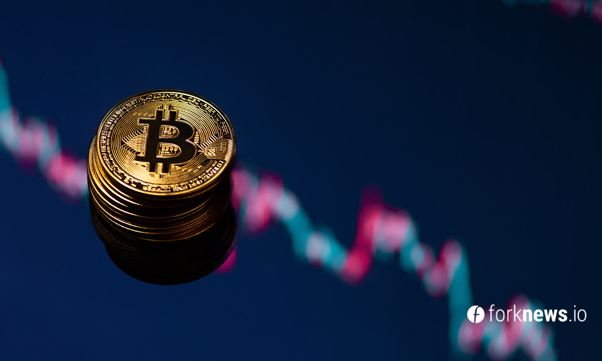 Цена биткоина упала ниже $33,000. Что дальше?